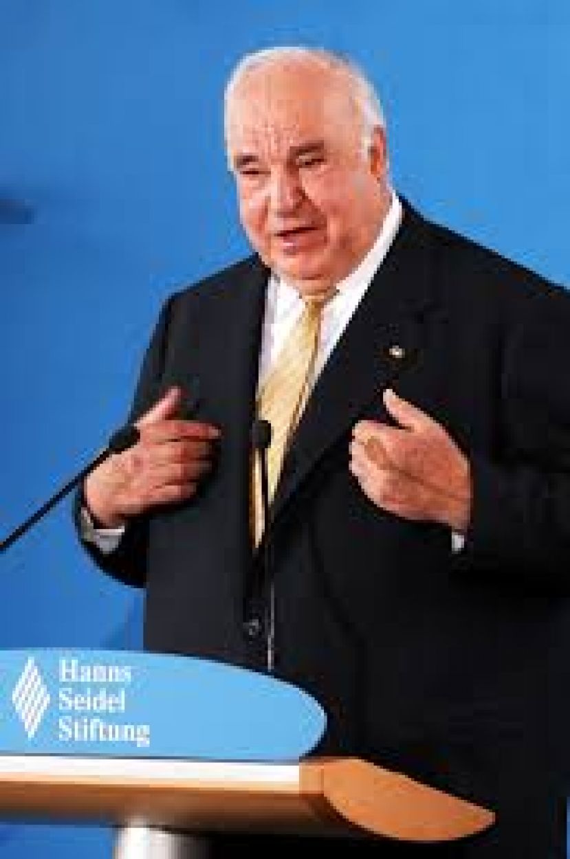 Helmuth Kohl fece l'Europa. Ma non questa Europa.