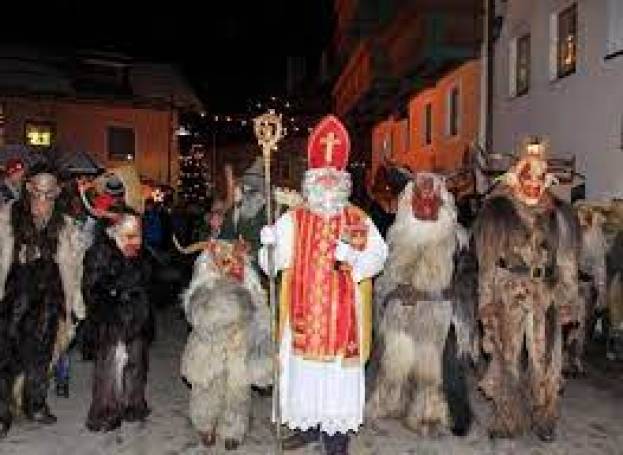 Krampus e San Nicol&ograve;. Tradizione si, ma basta con con il malcostume di picchiare