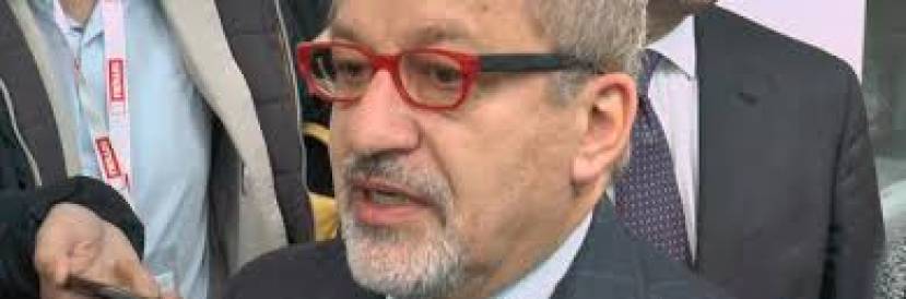 Ricordiamo anche i lati buoni della politica.