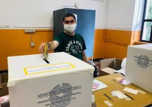 Elezioni italiane: vince la Meloni, ma vince (e tanto!) anche l'astensionismo