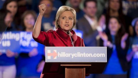 Elezioni USA: tra Tramp e Hillary Clinton (e Bill Clinton) si fa il gioco di chi ne tira fuori di pi&ugrave;!