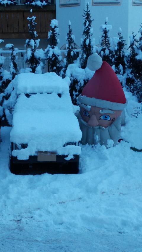 Babbo Natale non "regge" la neve !!!