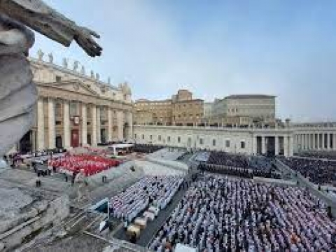 Sepolto papa Ratzinger, ripartono le distinzioni all'interno della Chiesa